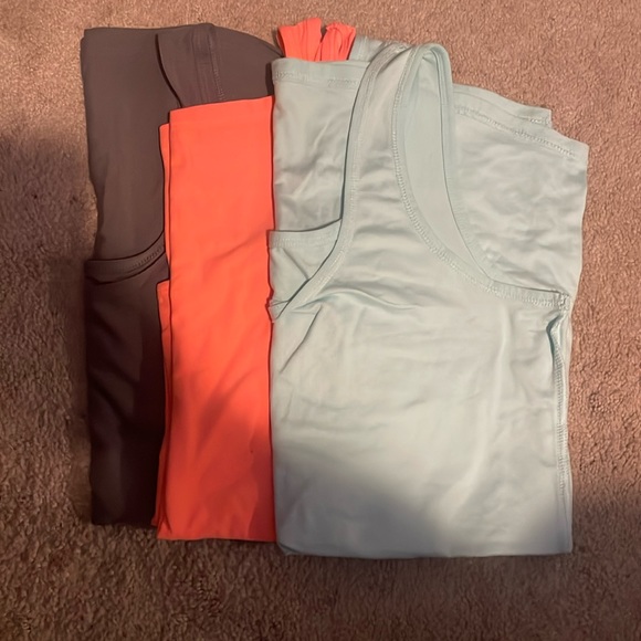 Women’s Tank Tops - 92% Polyester / 8% Spandex - Picture 1 of 2